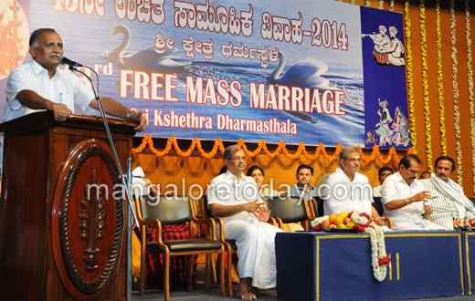 Dharmasthala mass marriage 2014